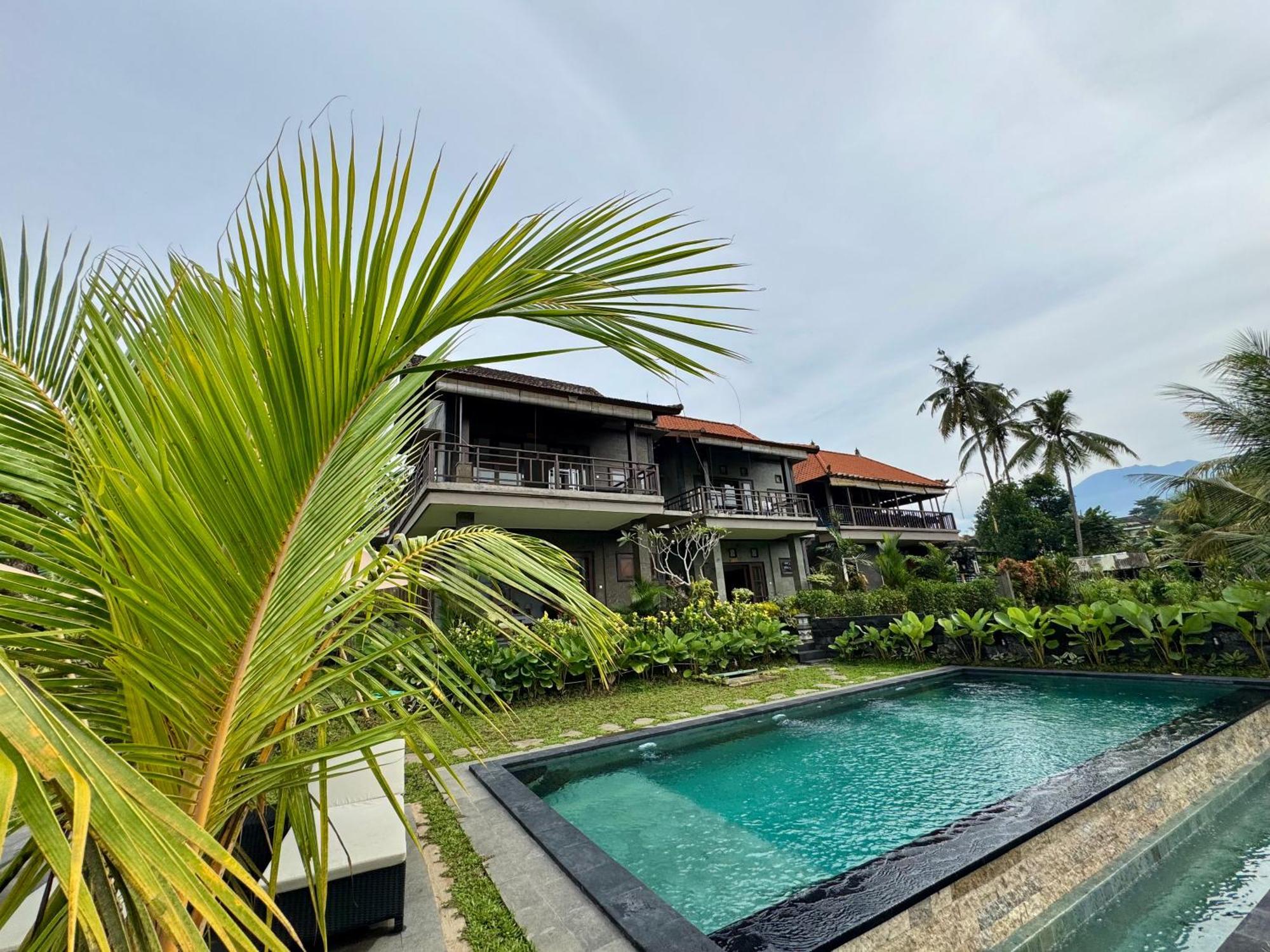 Ume dukuh home sidemen Sidemen  Bagian luar foto